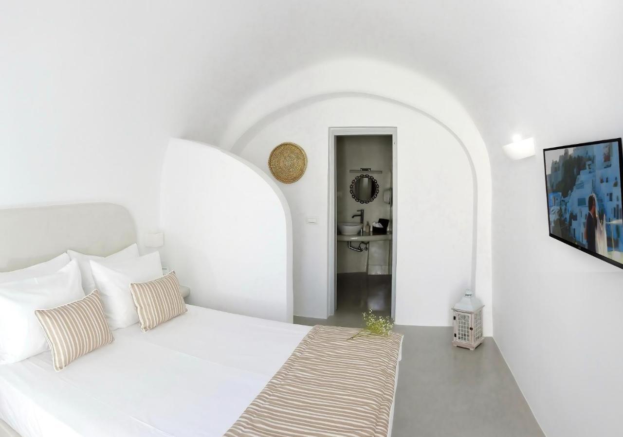 Golden Stone Santorini Suites Akrotírion Exterior foto